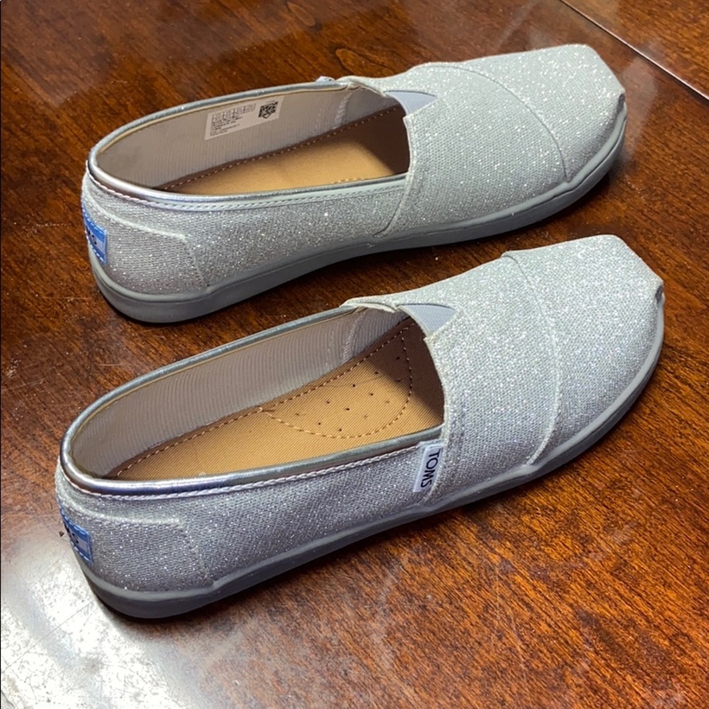 Silver sparkle Toms - almost brand new girls 4.5